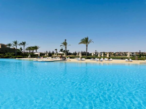 Lovely Marassi Penthouse near Lagoon